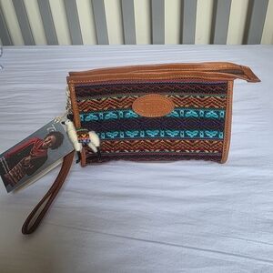 Terra Artisan Made Wristlet Clutch With Llama Keychain NWT With Flaws